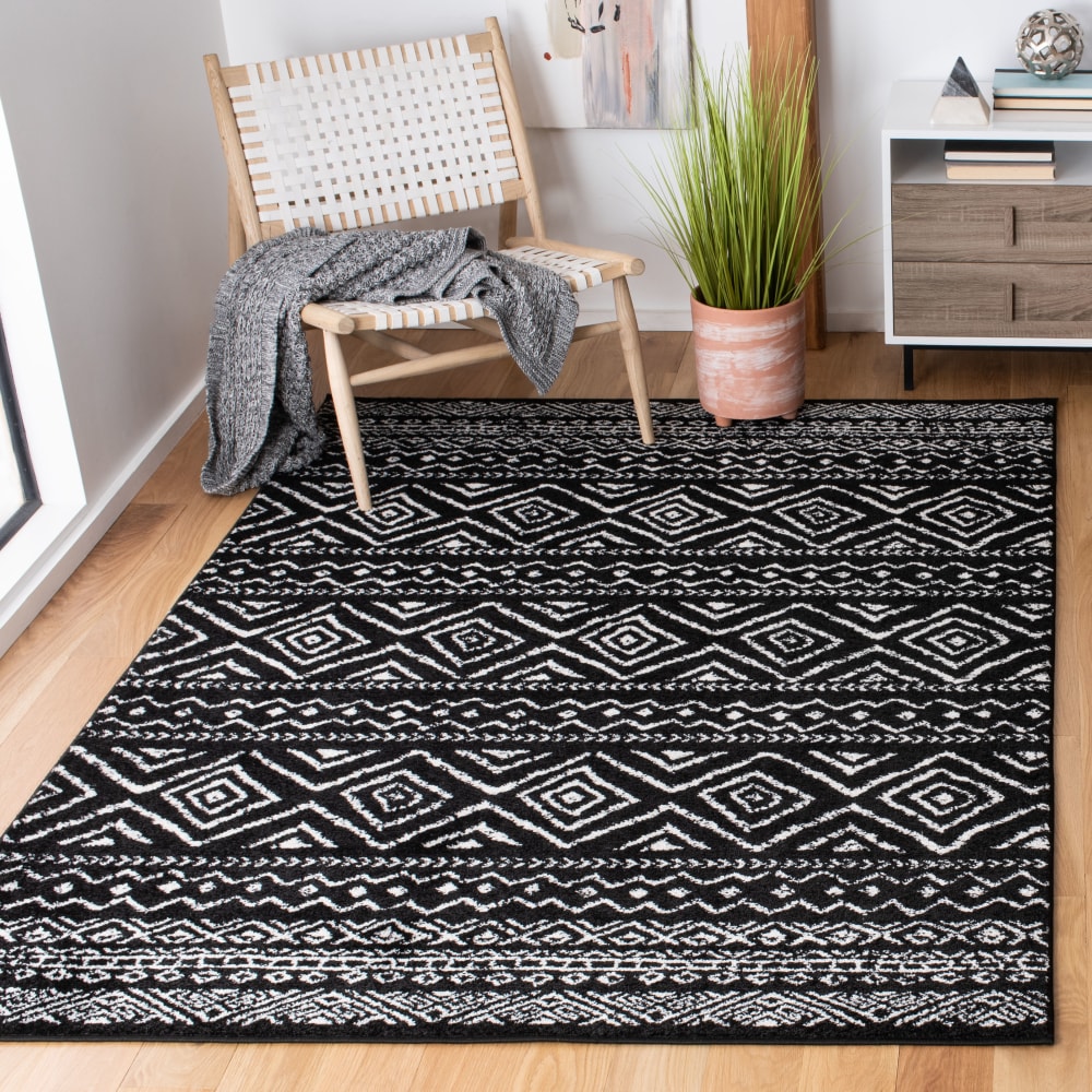 Tapis bohémien en polypropylène noir/blanc, 160 x 229 cm — vue 4