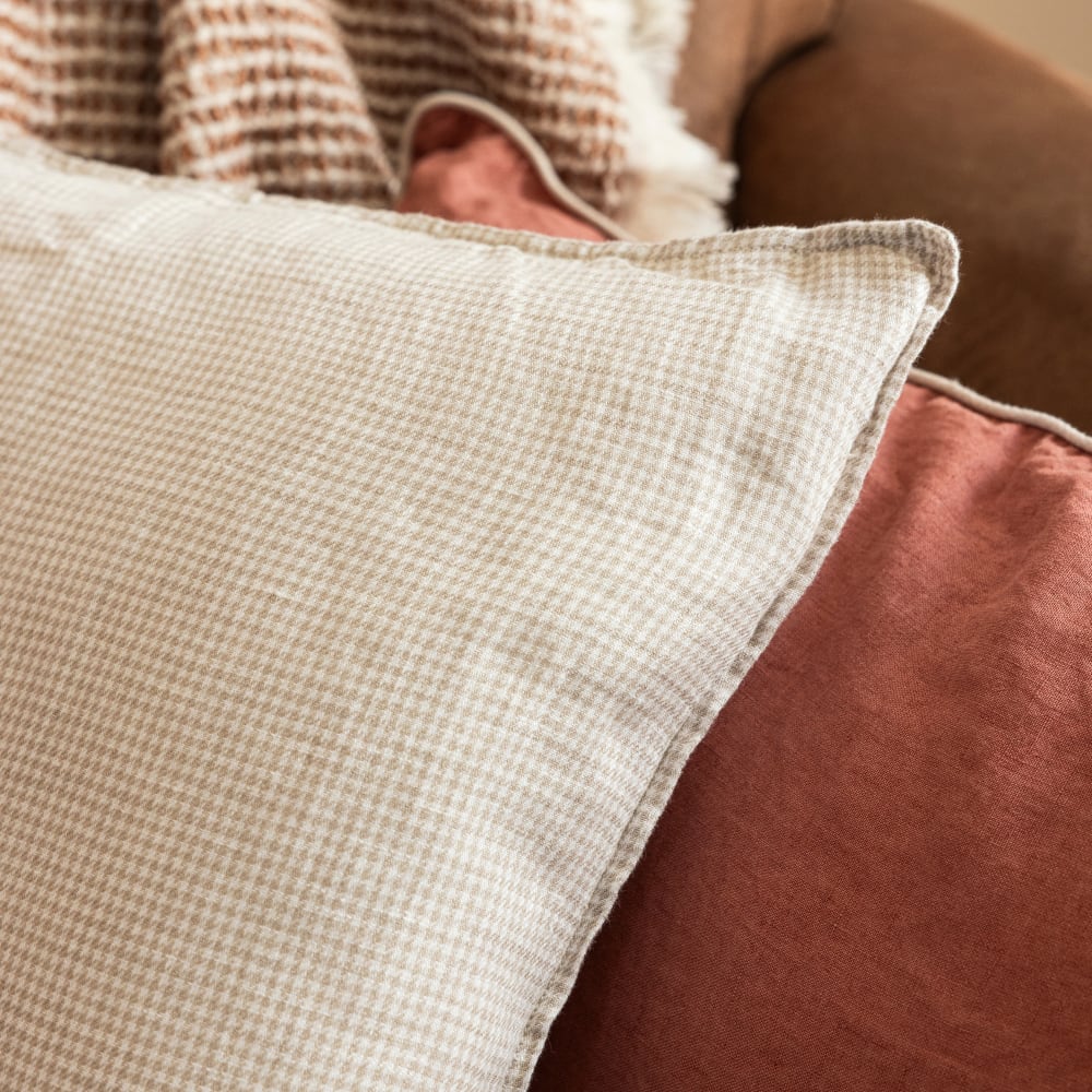 Housse de coussin en lin lavé Pied de poule beige 33x57cm - Maisons du Monde