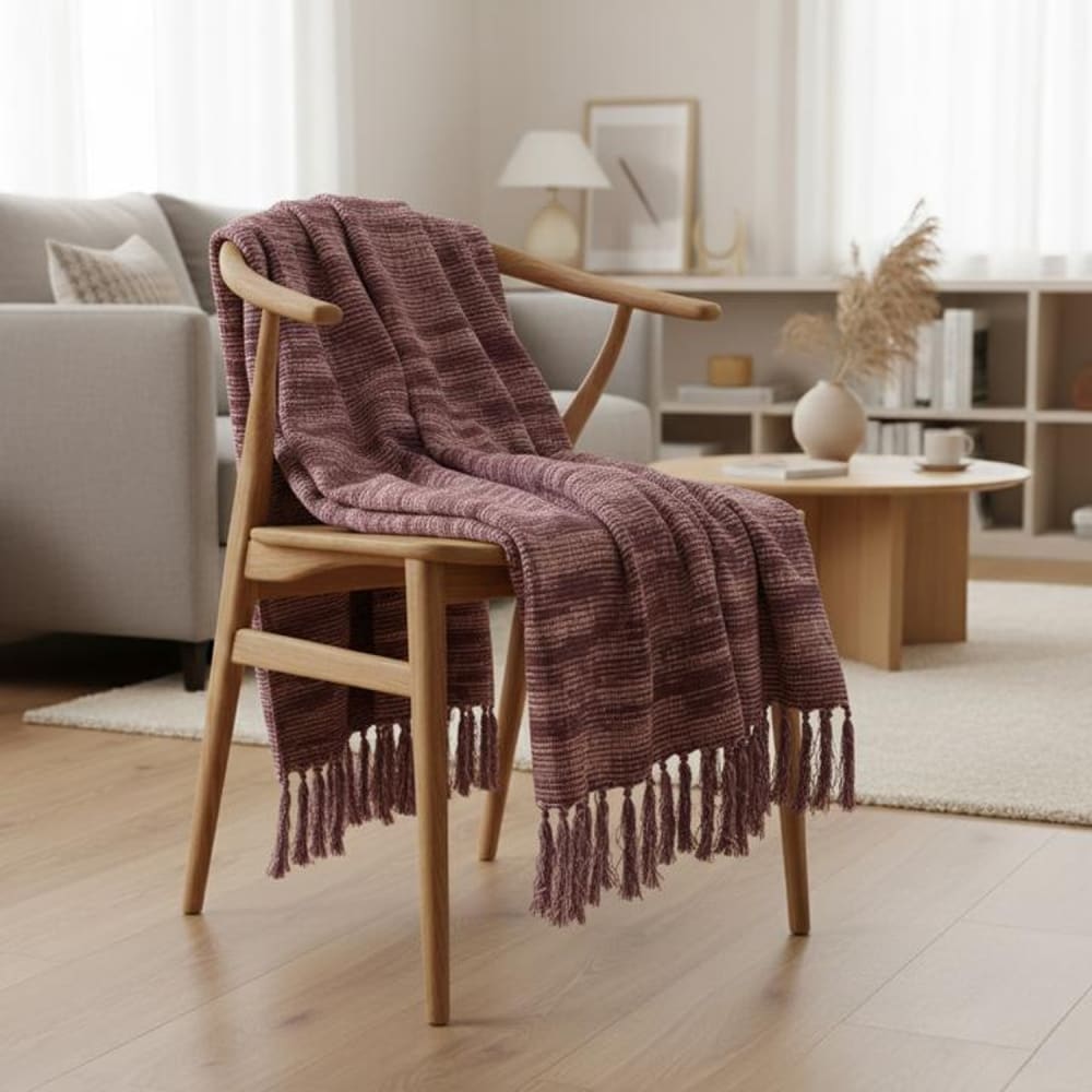 Couverture plaid prune frangée 130x170 cm en acrylique et polyester