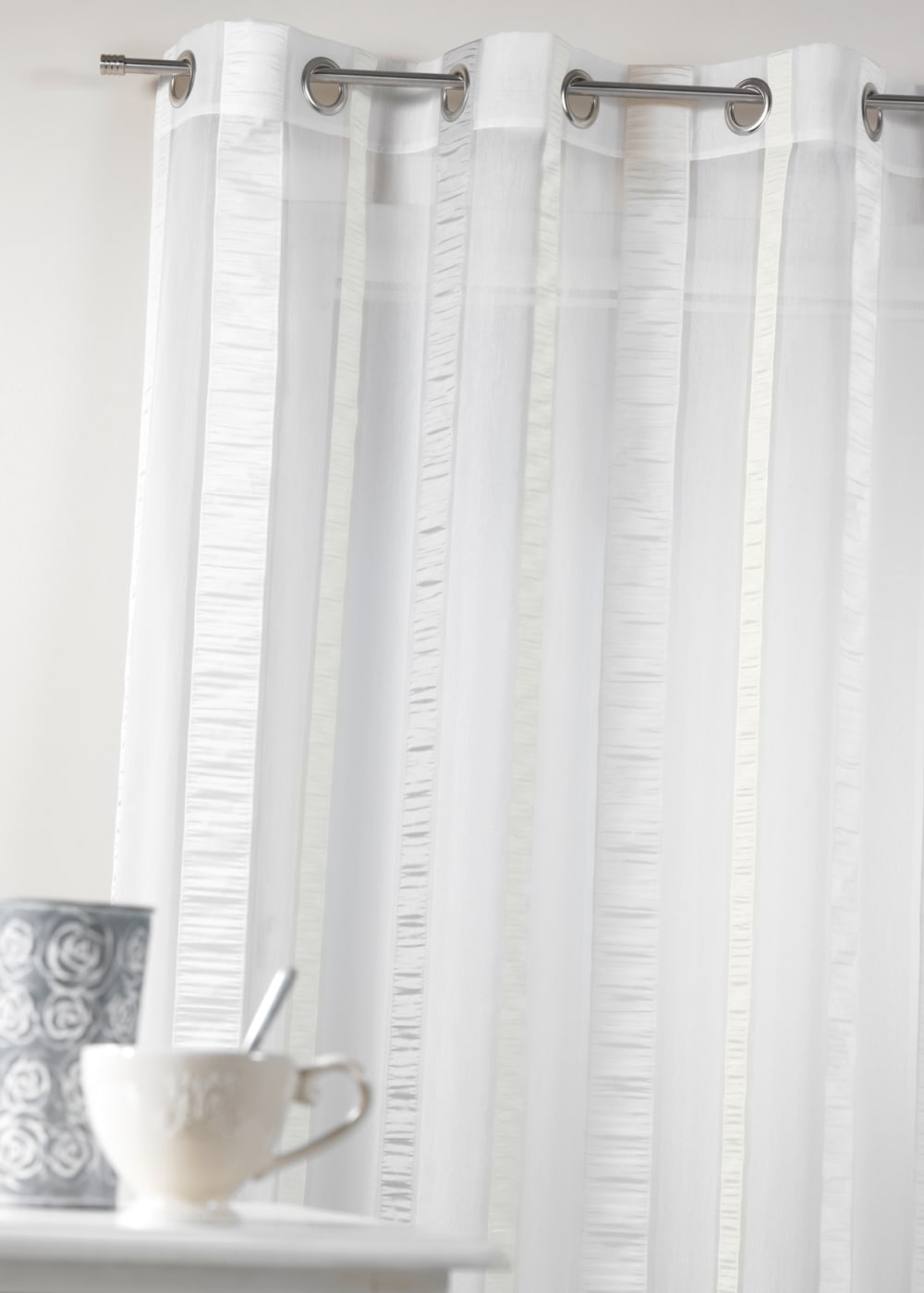 Voilage en organza à rayures verticales polyester gris clair 150x260 - Maisons du Monde