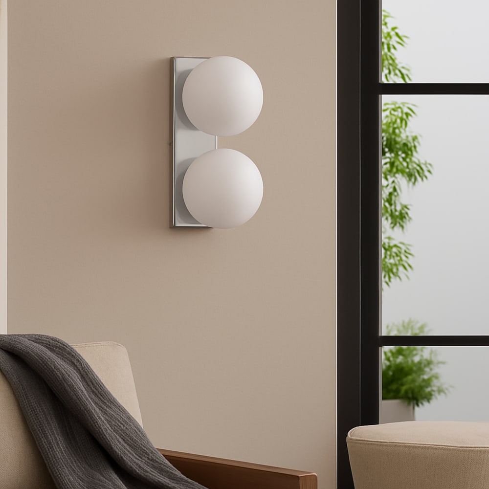 Applique murale chromée avec double boule en verre opalin H31 cm — vue 4