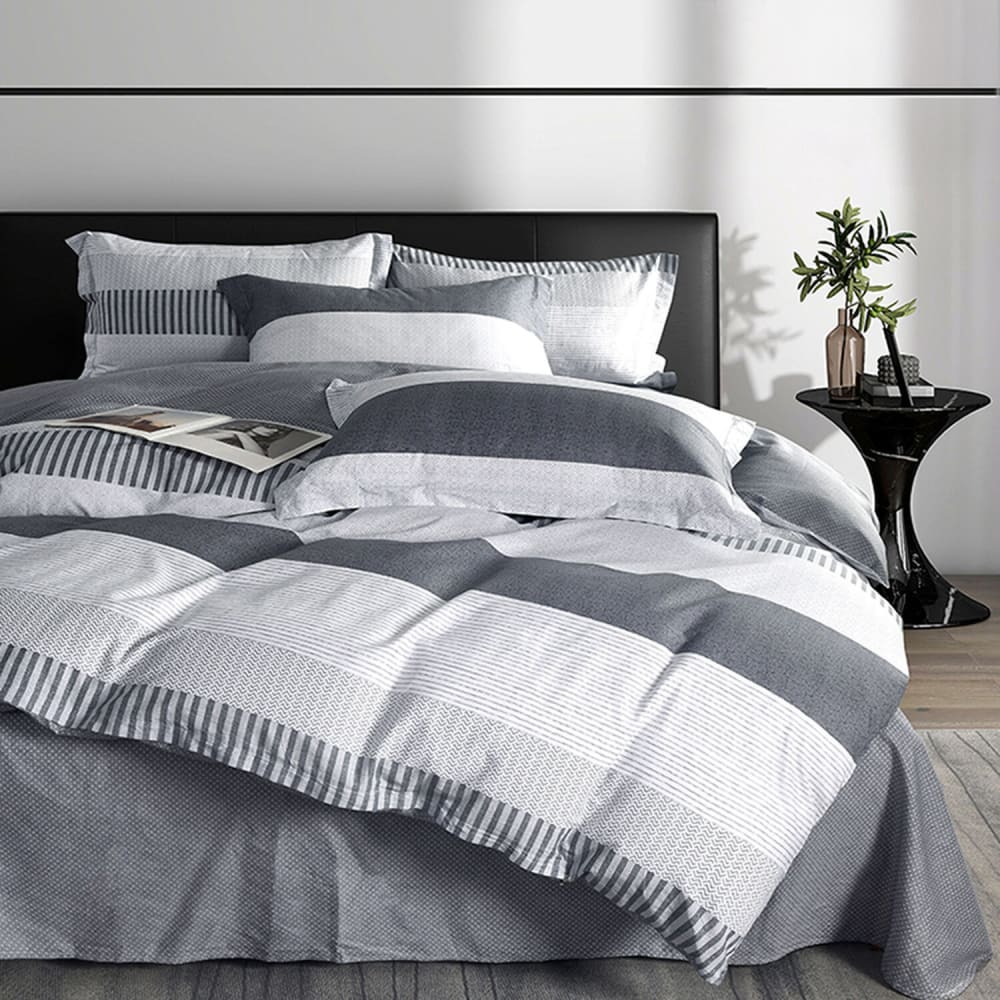 Parure housse de couette en polycoton imprimée + 2 taies 240x220 cm - Maisons du Monde