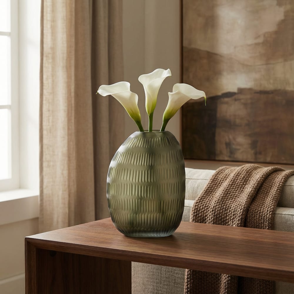 Vase décoratif en verre soufflé vert h26