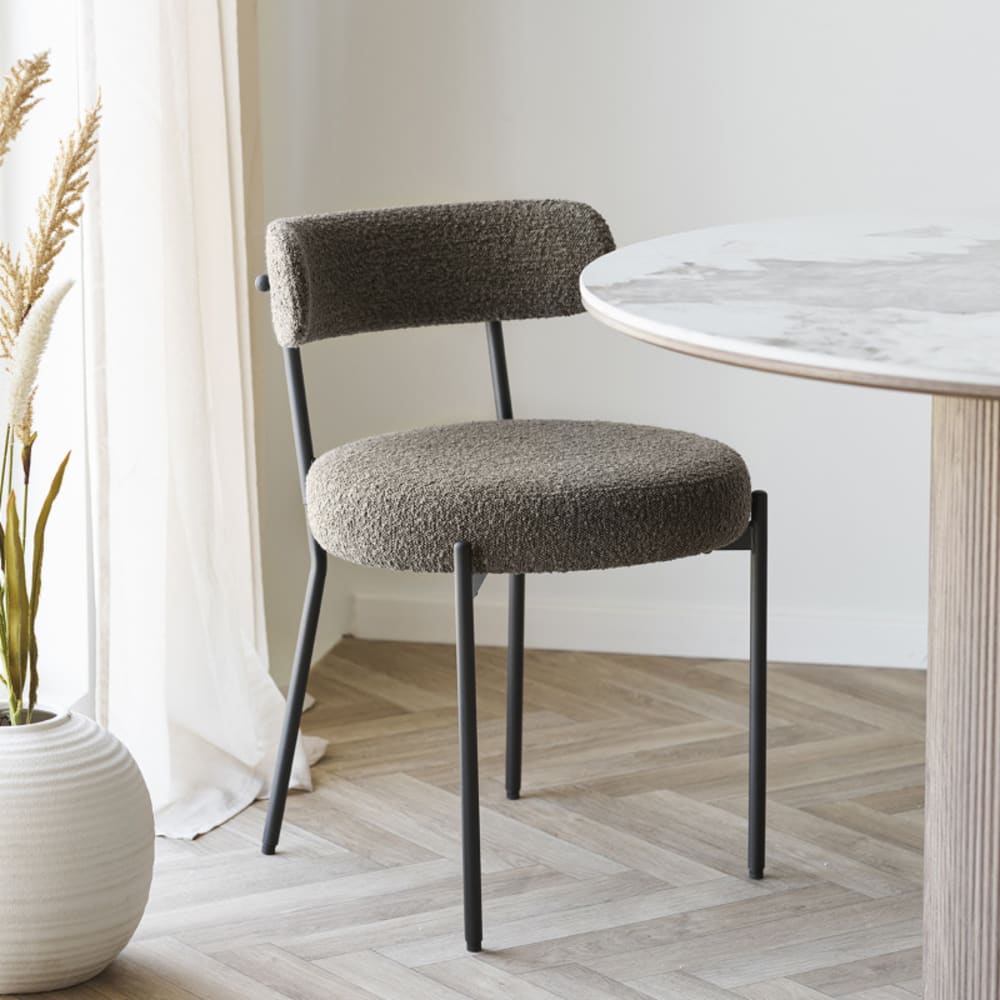 Stuhl aus braunem Bouclé-Stoff (x2) - Maisons Du Monde