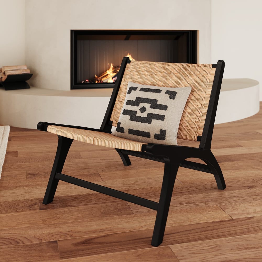 Fauteuil en bois de teck noir et tressage chevron en rotin