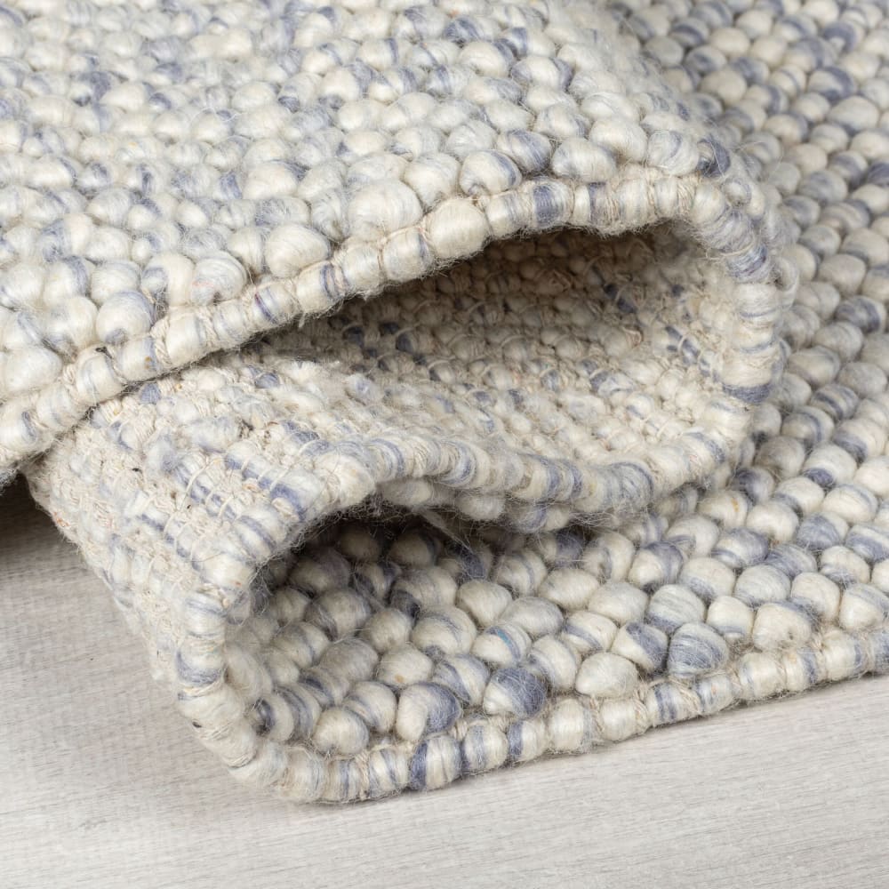 Tapis en laine effet bulle bleue 80x150cm — vue 4