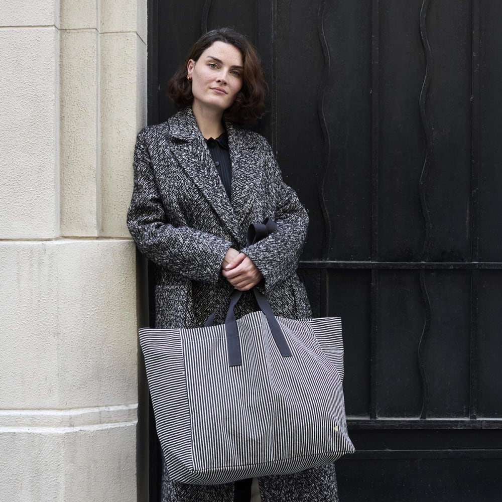 Sac cabas  en coton bio caviar 38 x 46 x 18 cm - Maisons du Monde