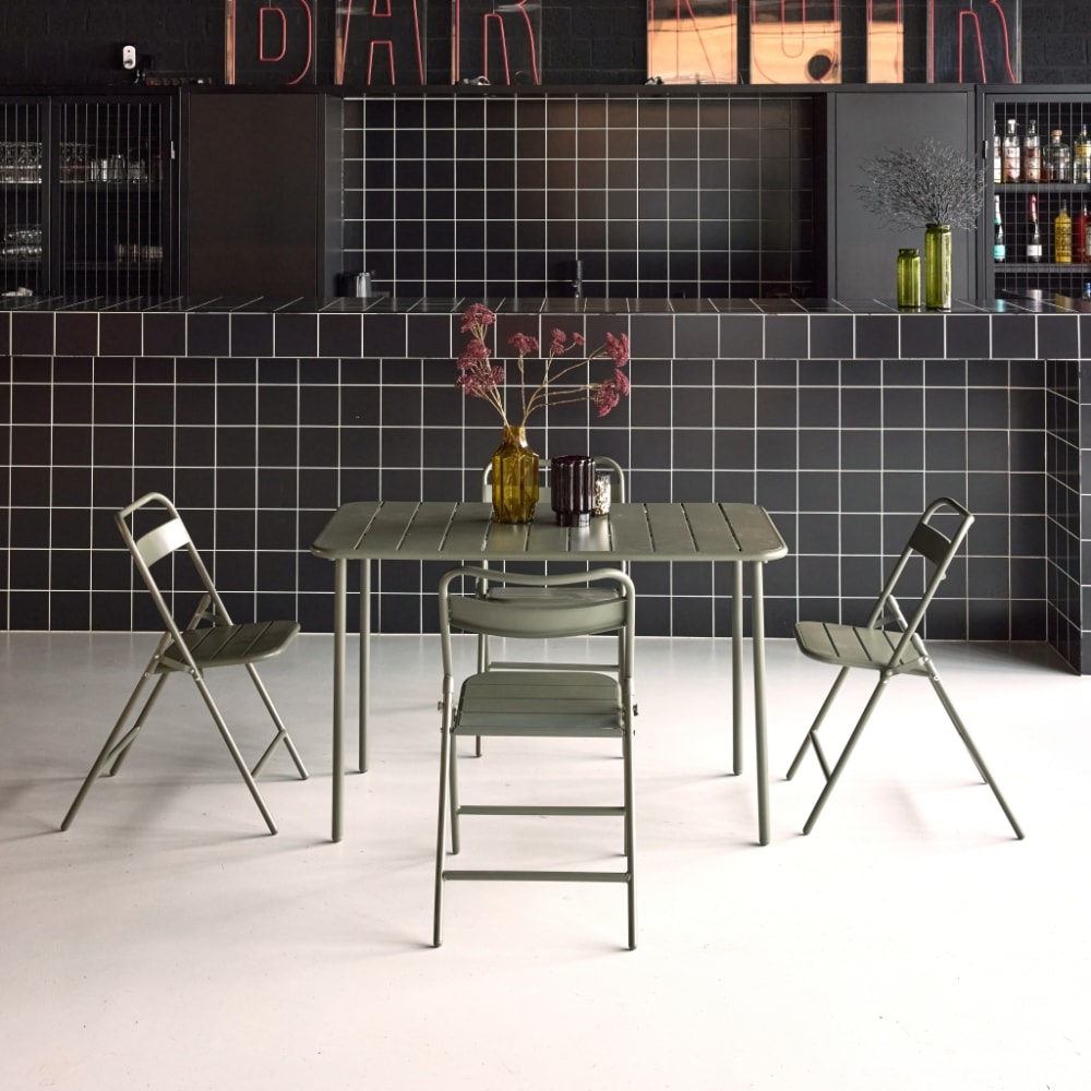 Table de jardin métal + 4 assises kaki, chaises pliantes