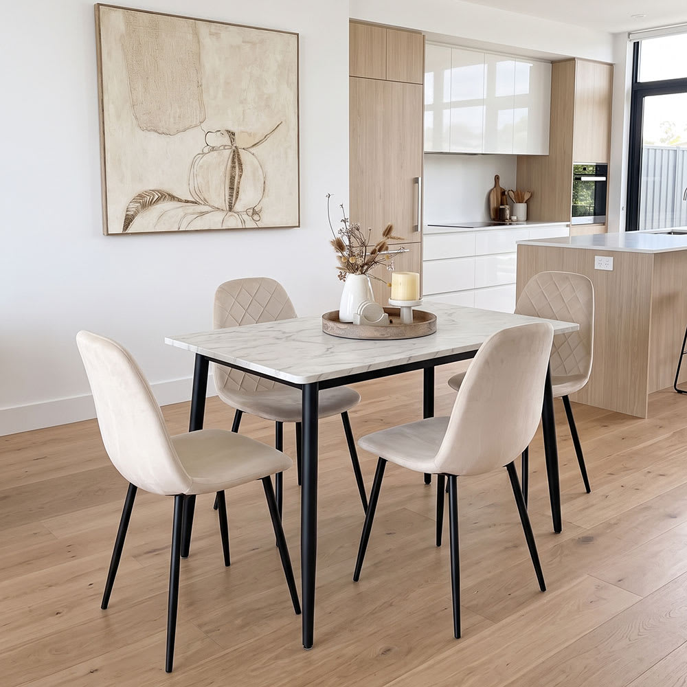 Essgruppe Tisch 120x70cm rechteckig mit 4 Samtstühlen creme -