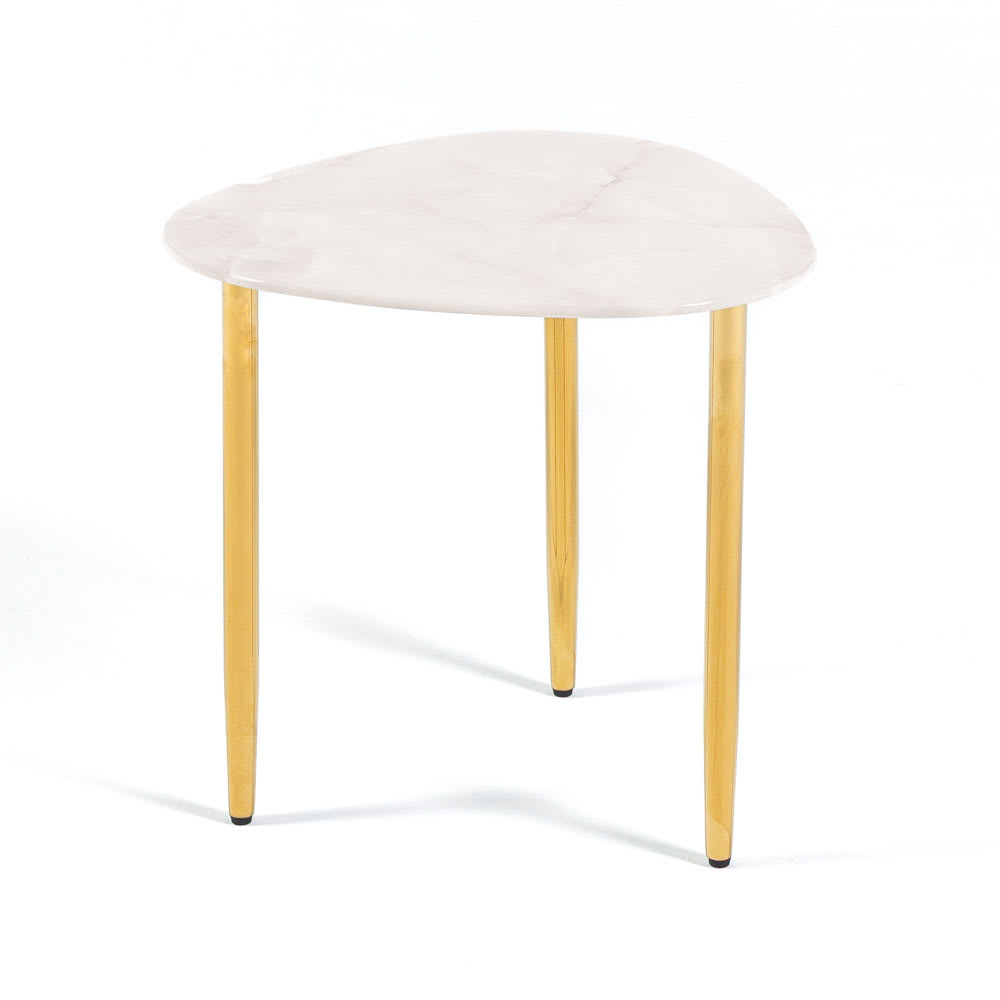 Table d’appoint triangulaire