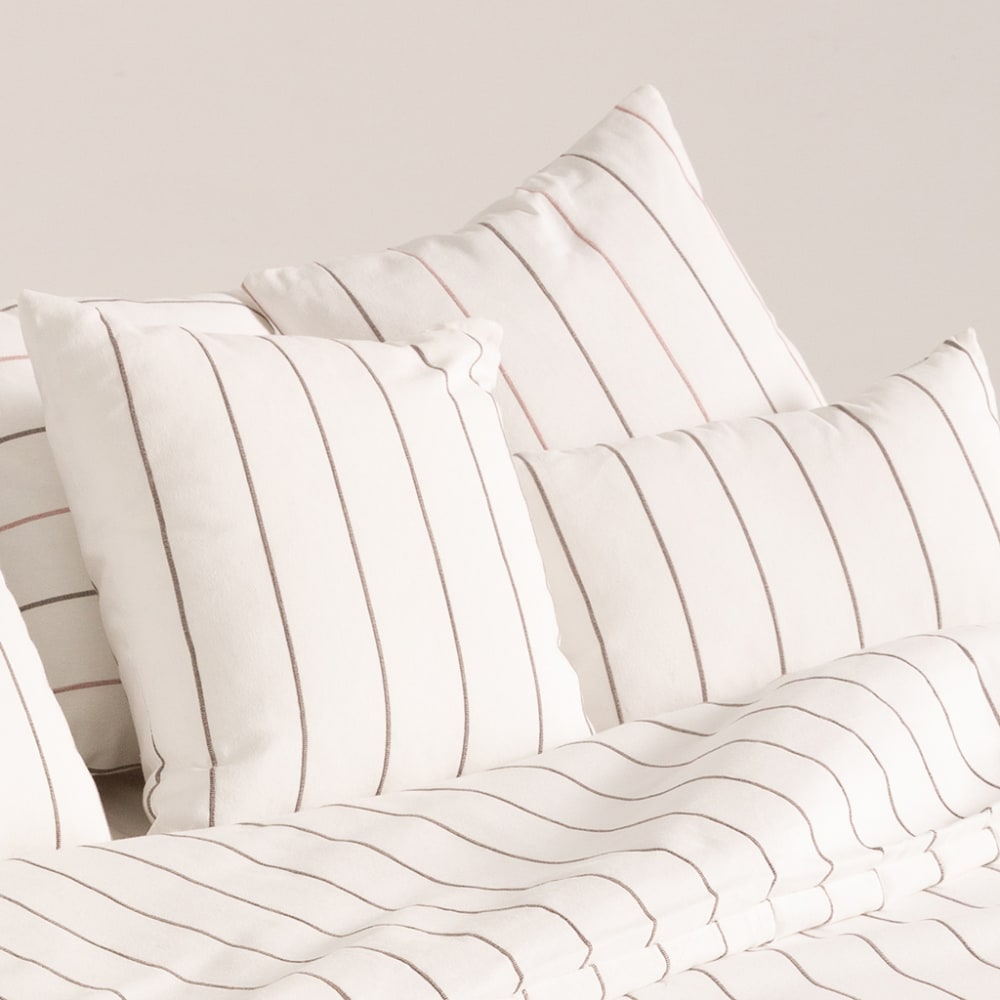 Lot de 2 housses de coussin en coton fil en relief teint lin 45x45 — vue 4