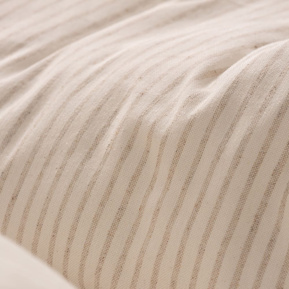 Lot de 2 housses de coussin en coton rayures en fil teint écru 50x30 — vue 4