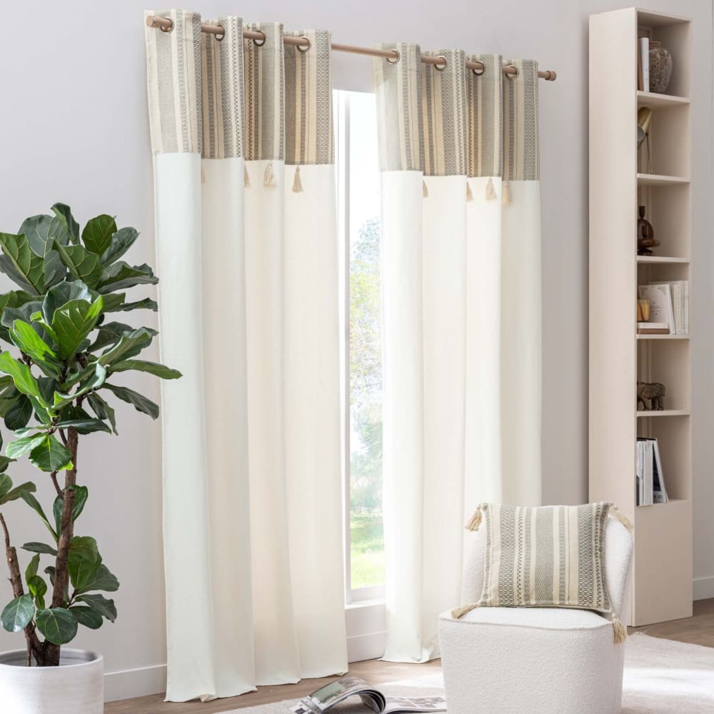 Polycotton-Ösenvorhang mit metallic-gestreiftem Top und Pompons -
