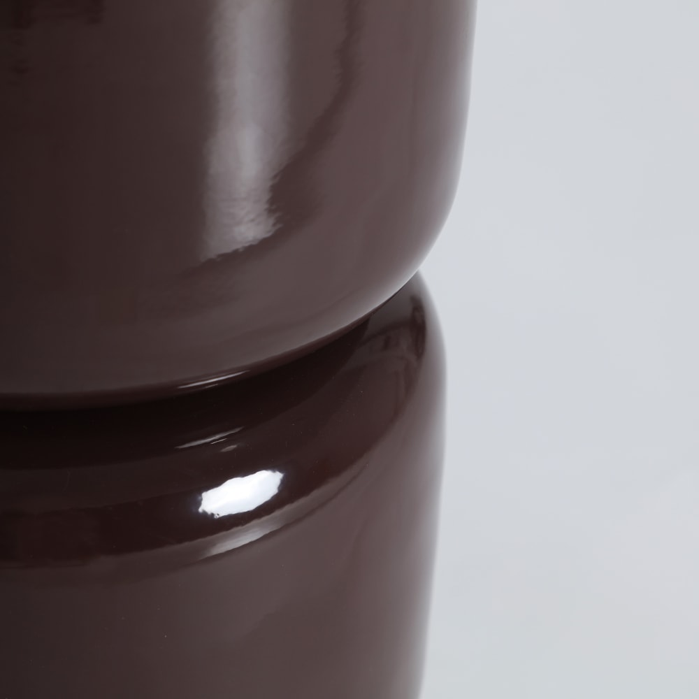 Table basse en fer chocolat brillant en 29x29x49 cm - Maisons du Monde