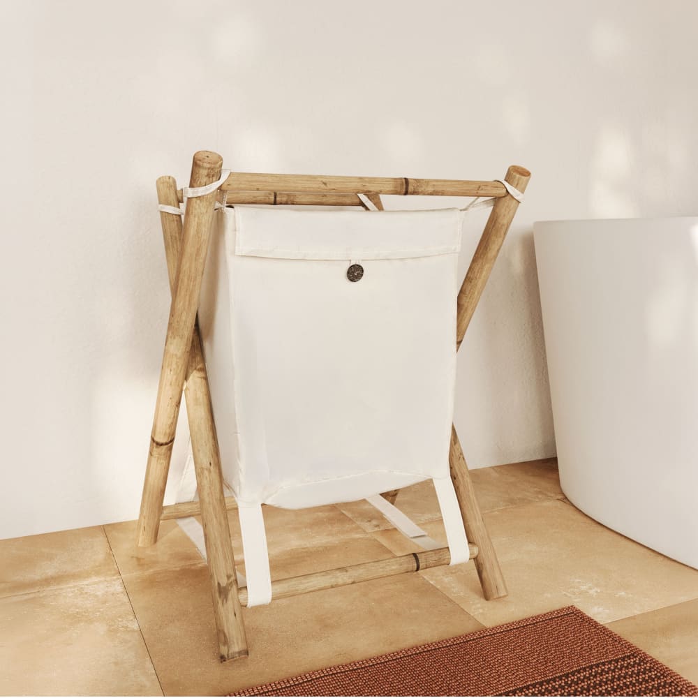 Panier à linge pliable en tissu blanc et bambou — vue 3