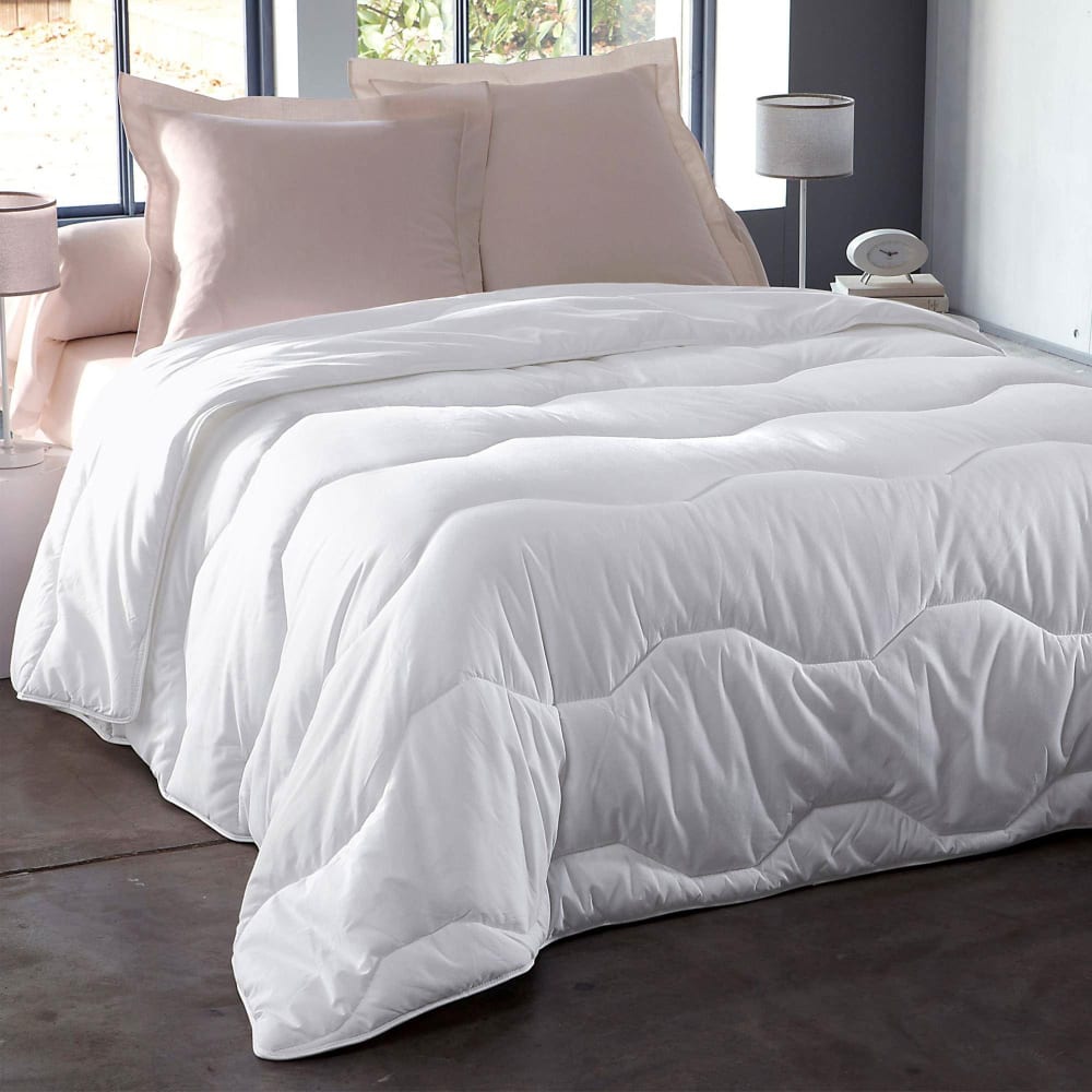 Couette légère en coton blanc 260x240cm Couette légère en coton blanc 260x240cm