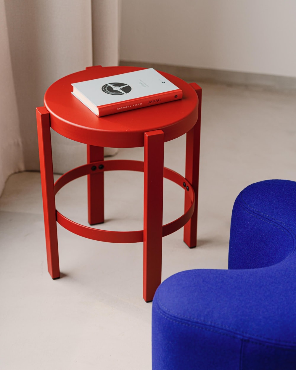 Noo.ma doon hocker tabouret rond en acier 35 x 35 x 45 cm