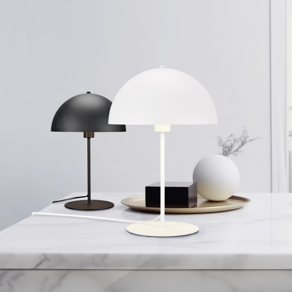 Lampe design en métal noir — vue 4