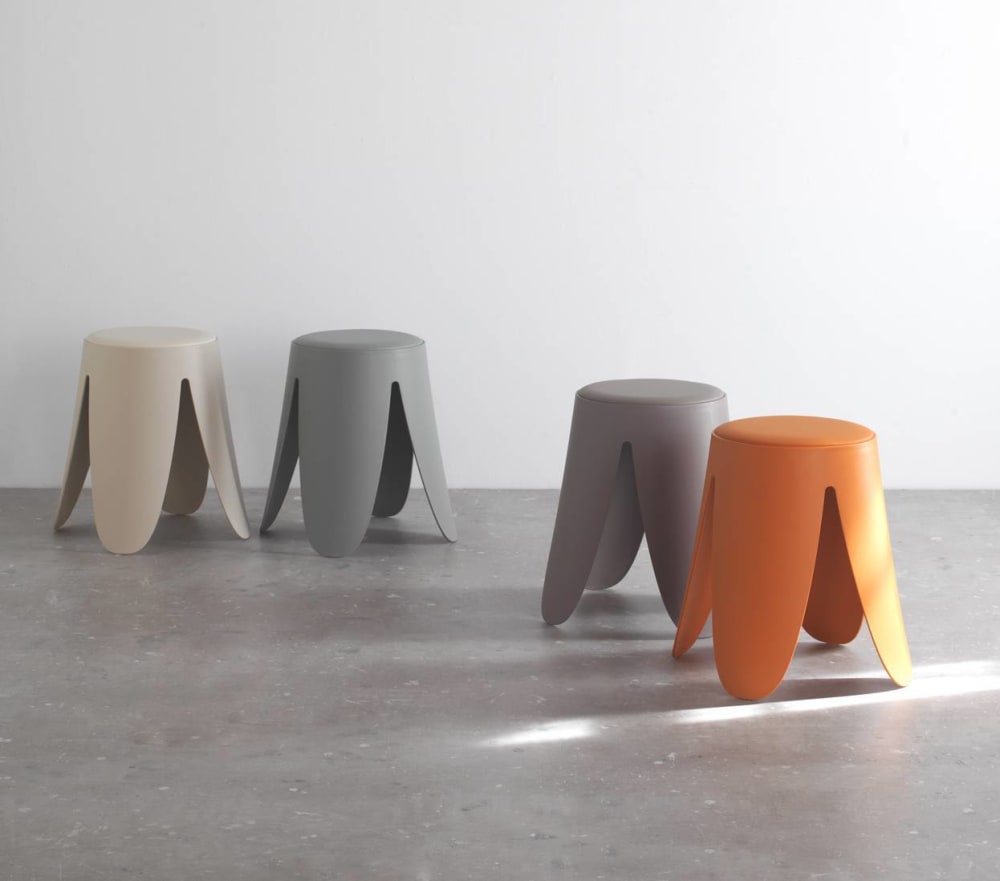 Lot de 4 tabourets bas en polypropylène