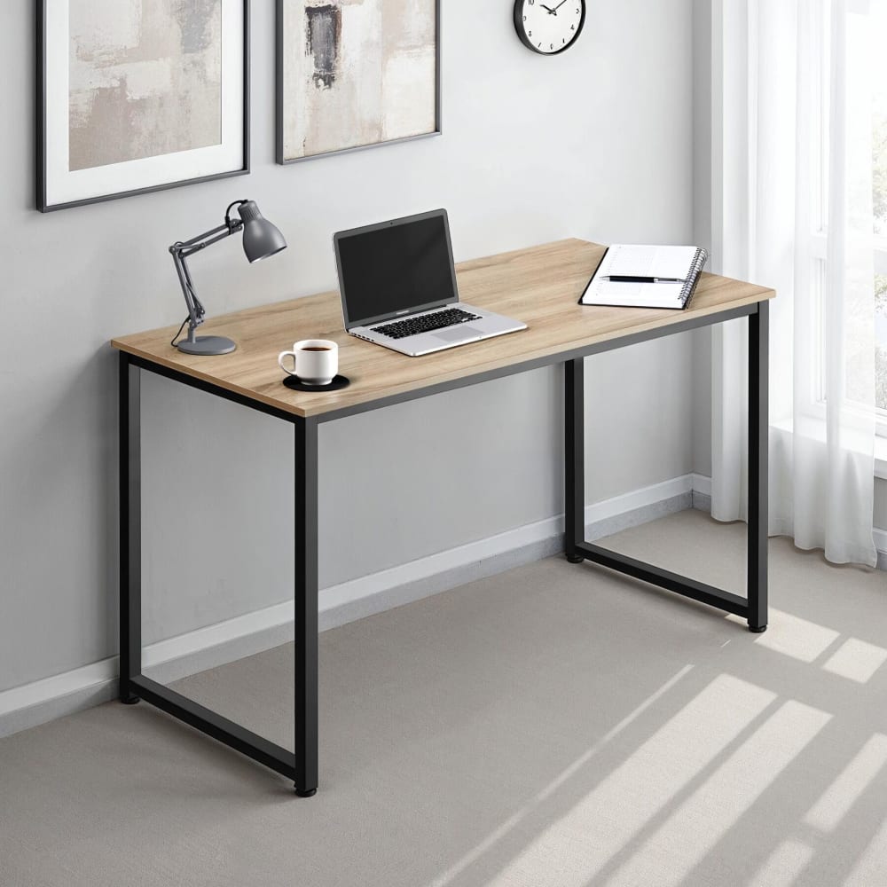 Bureau style industriel en panneau aggloméré bois clair