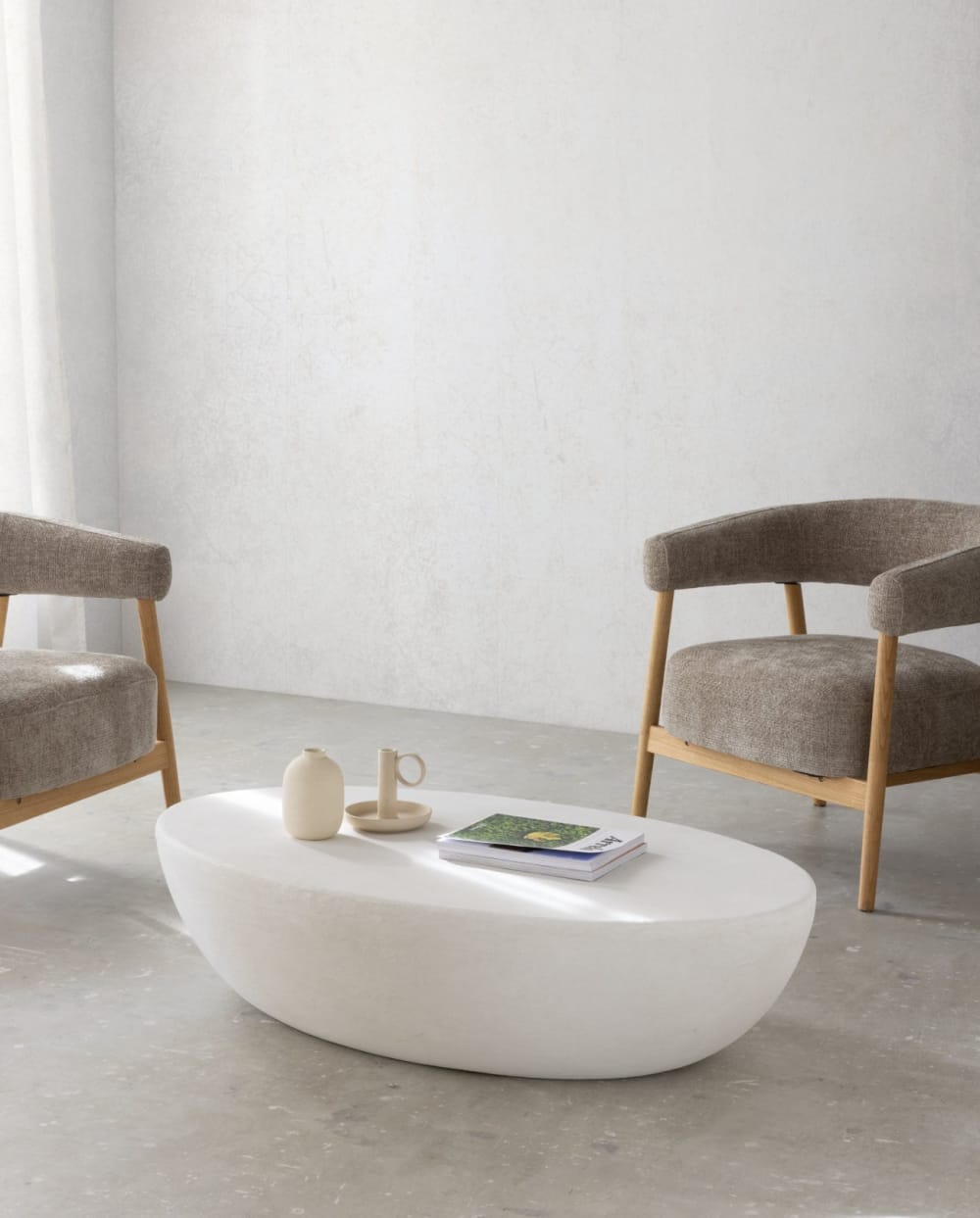 Couchtisch 120 x 70 aus weißem Polyresin-Zement - Maisons Du