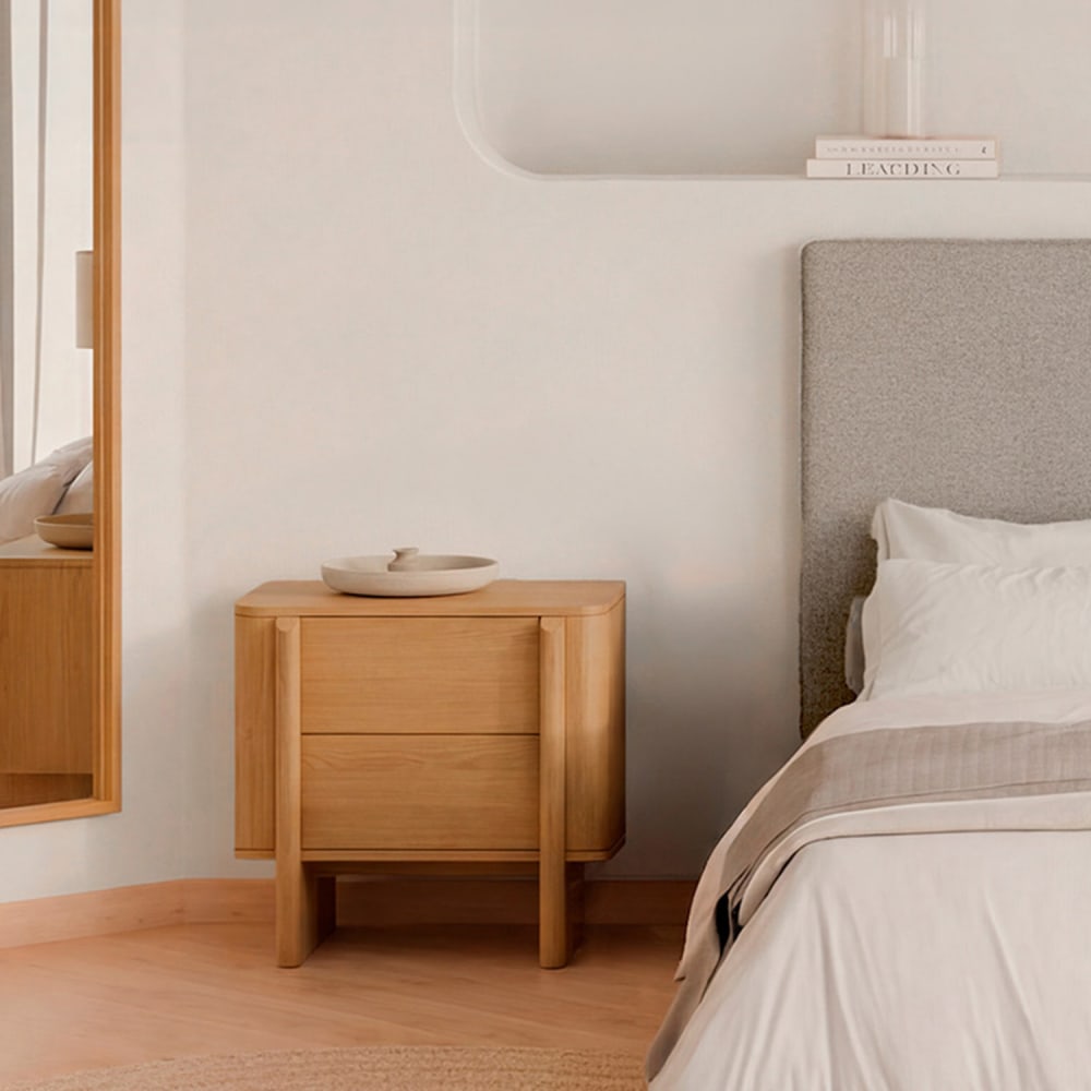 60 cm hoher Nachttisch mit 2 Schubladen und abgerundetem Design -