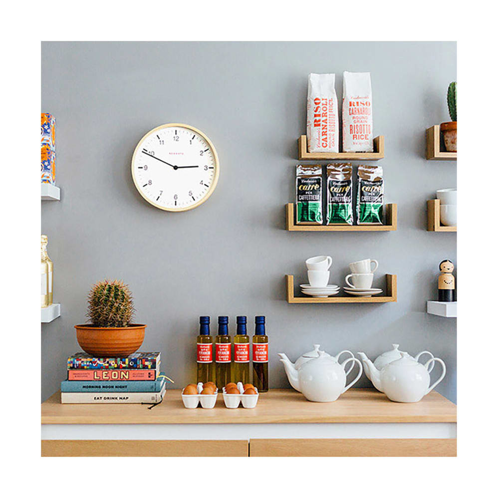 Horloge murale moderne ronde en contreplaqué foncé