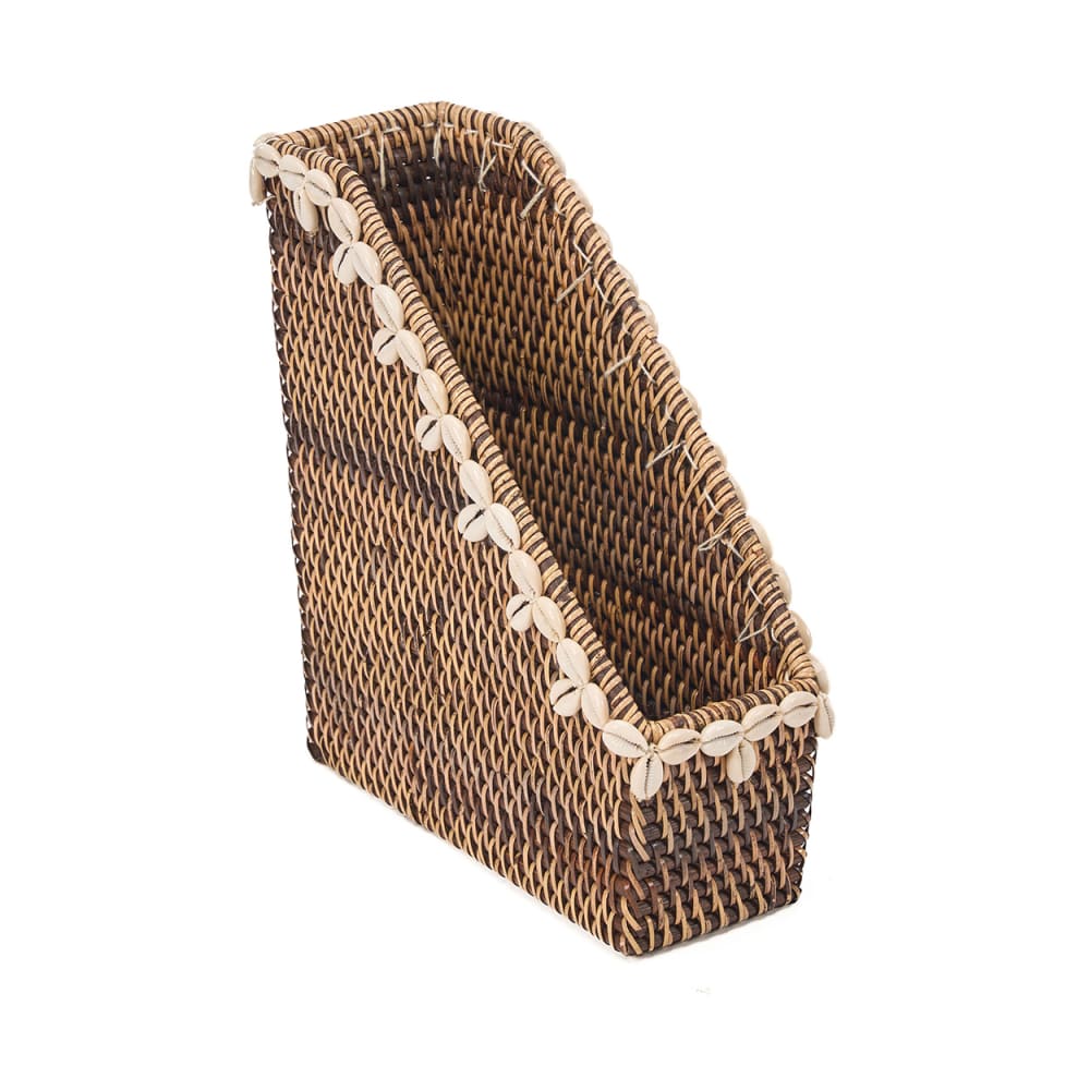 porte-revues en rotin