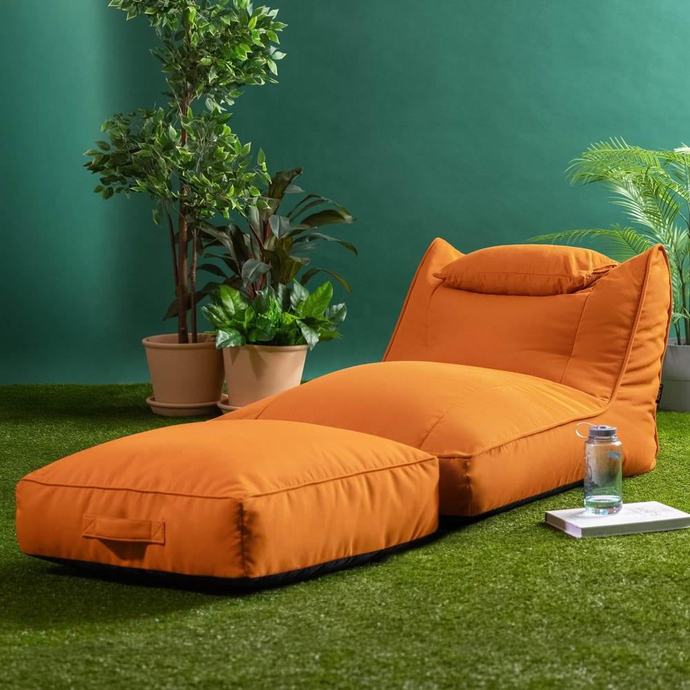 Pouf chauffeuse et coussin de sol en oléfine imperméable orange brûlé
