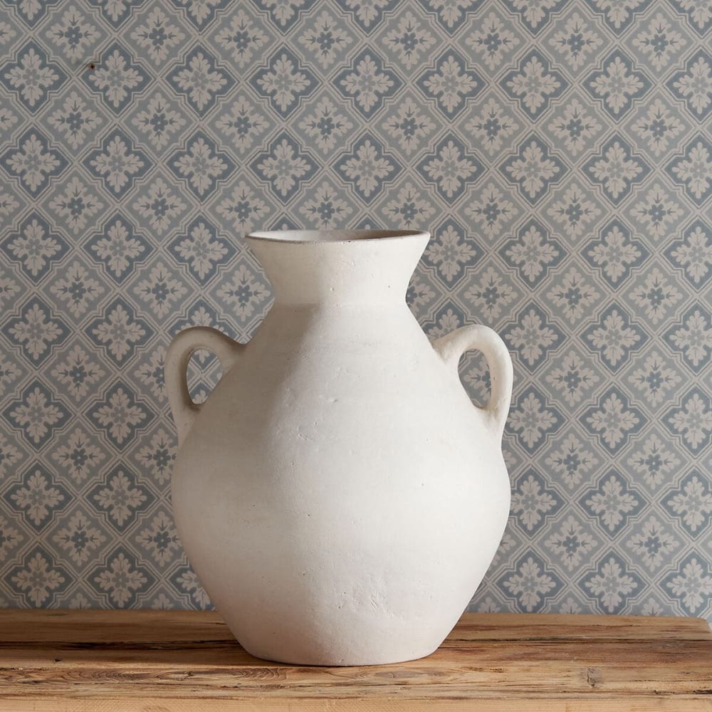 Amphorenvase aus weißem Pappmaché - Maisons Du Monde