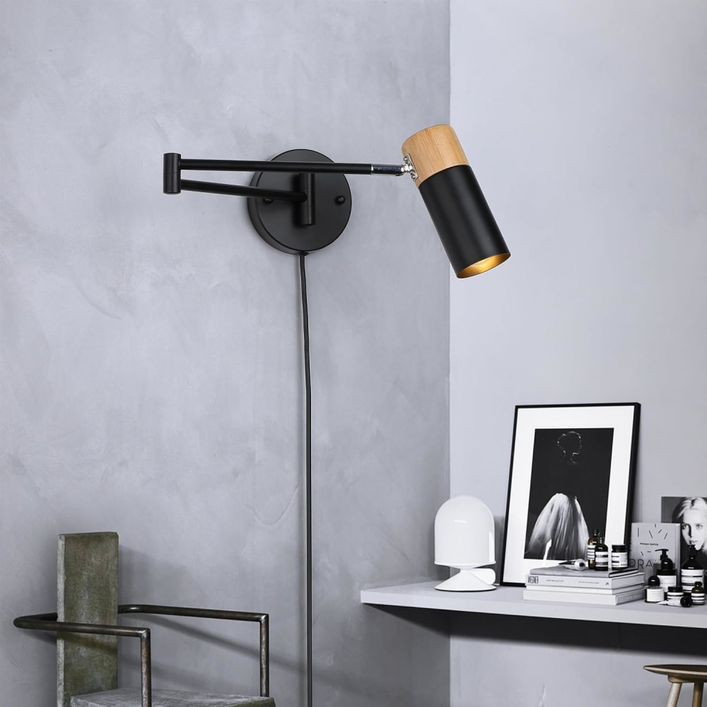 Applique murale bois et métal noir avec prise extensible — vue 3