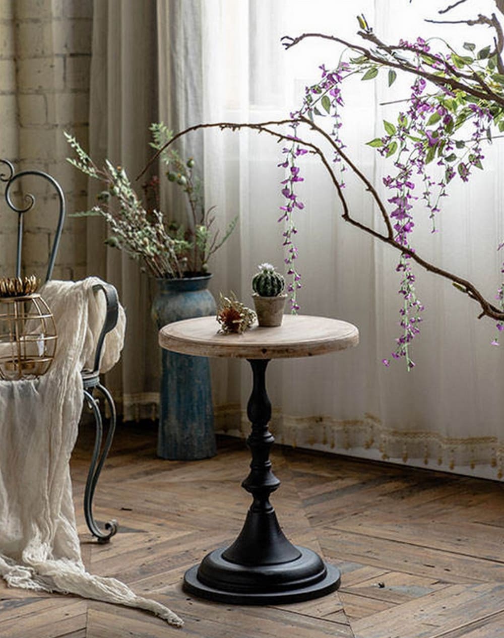 Table guéridon en bois naturel et fer noir D45