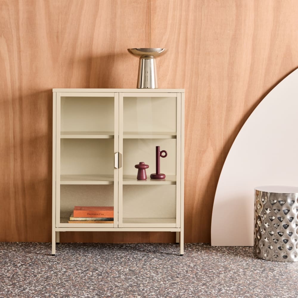 vitrina de acero y vidrio templado de 2 puertas 80cm beige