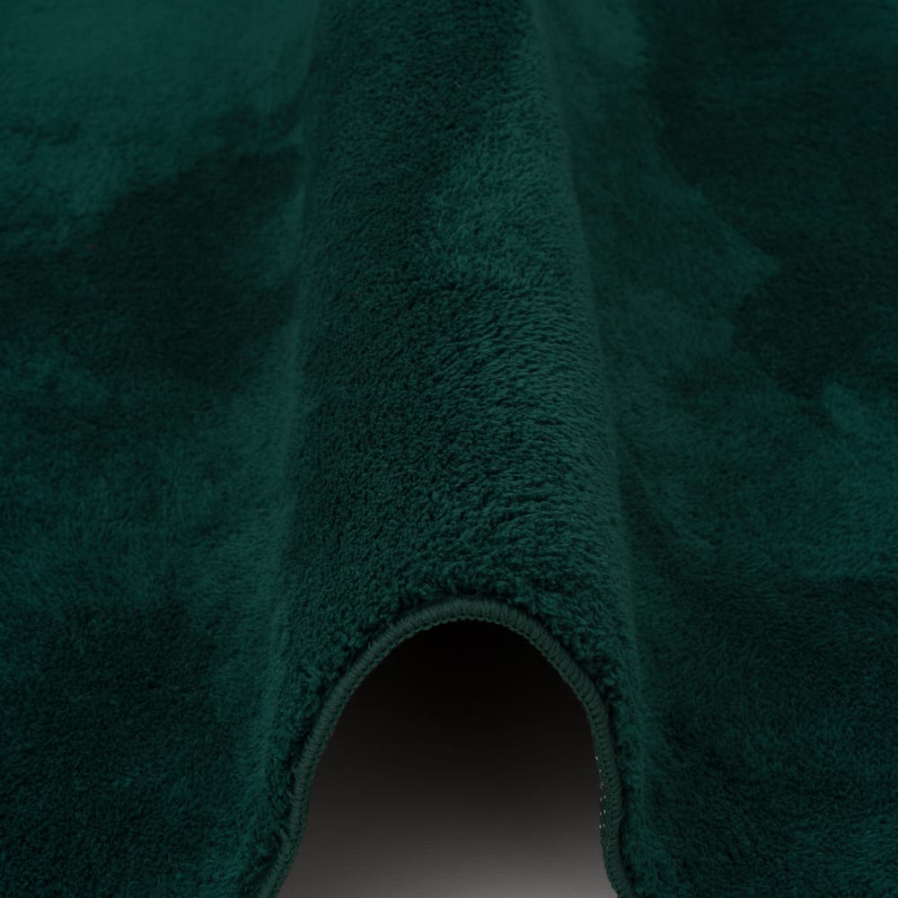 Tapis en fausse fourrure uni vert foncé 120x170 cm — vue 4
