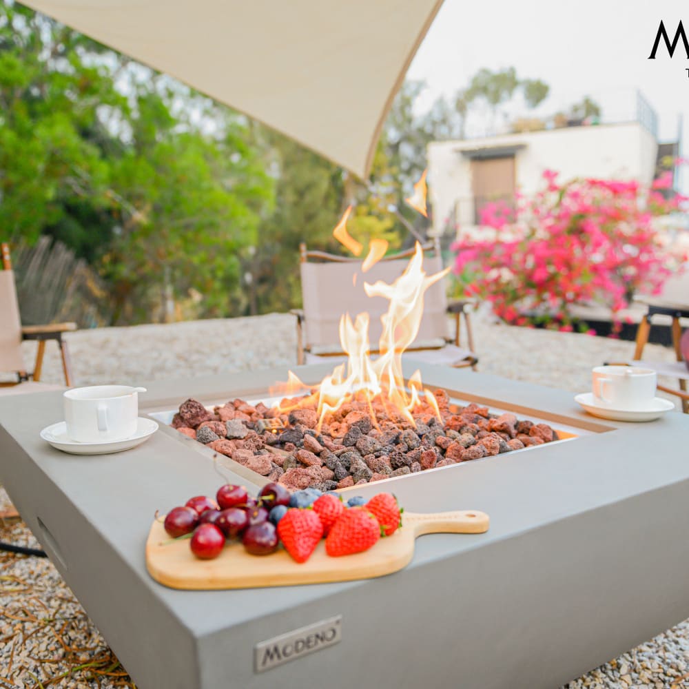 Brasero à gaz en béton fibré gris  87x87x36 cm