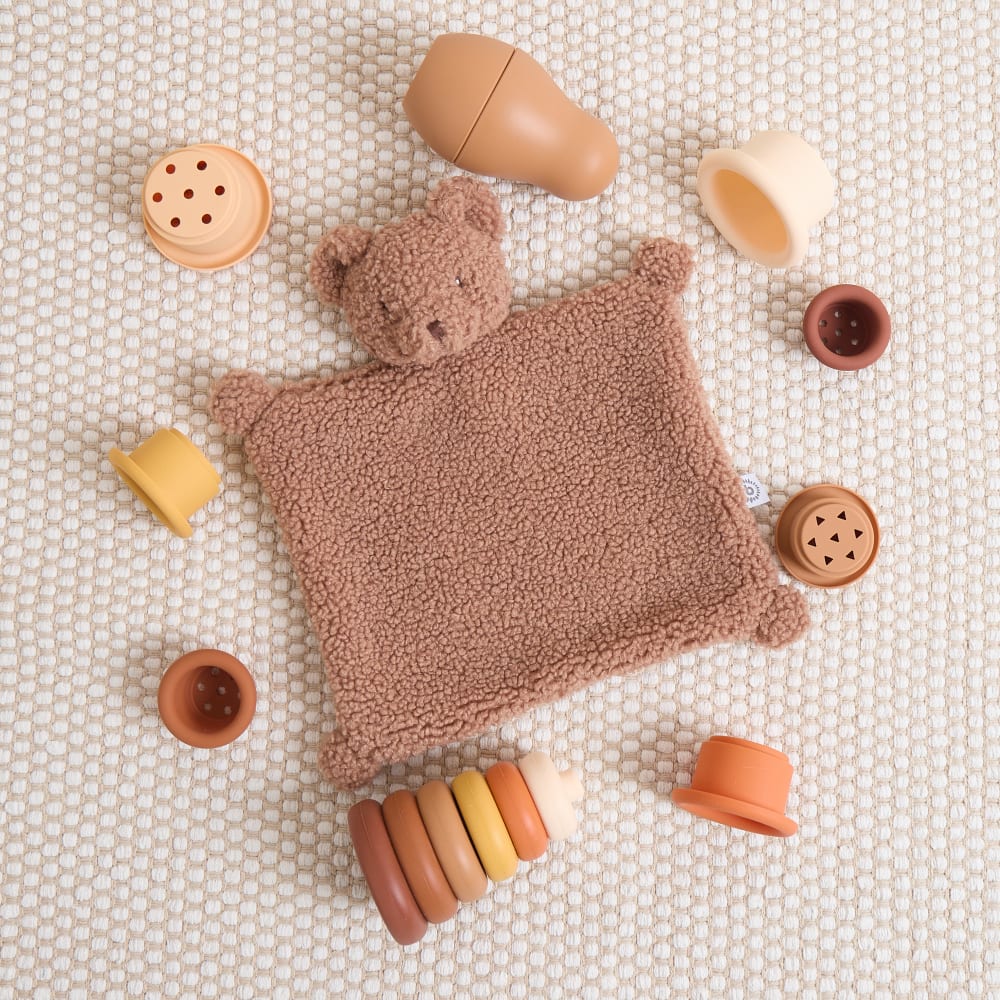 Doudou peluche ourson en bouclette (Bieco) - Image 2