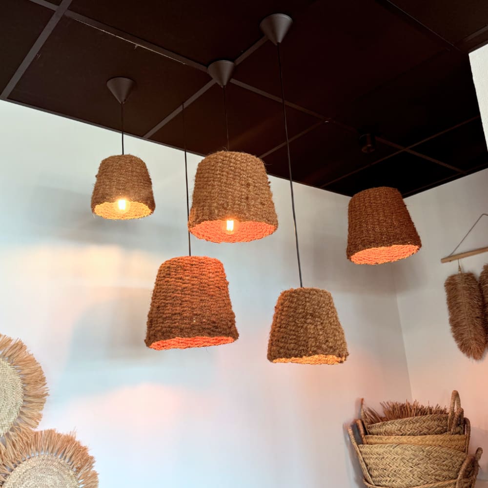 Suspension conique marron en fibre de coco — vue 4