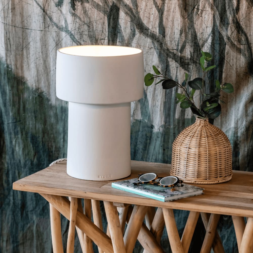 Lampe à poser en terre cuite blanche — vue 3