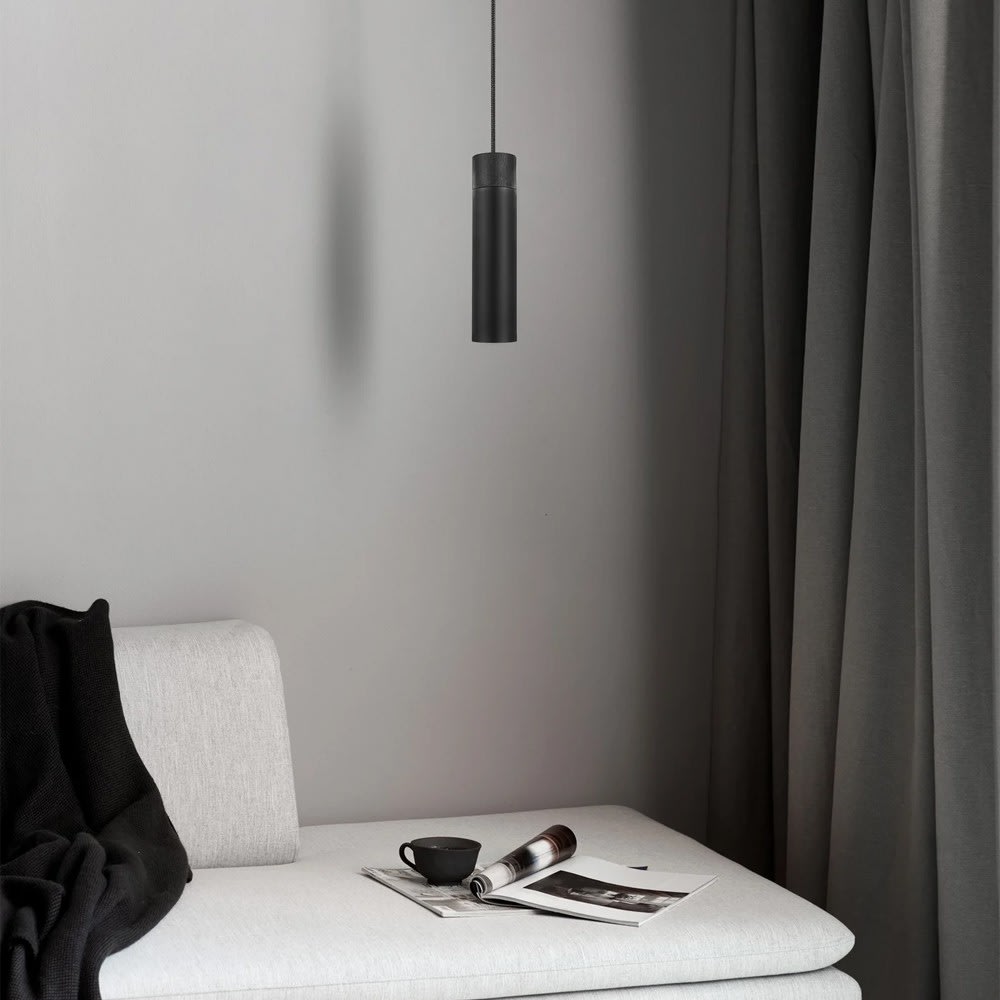 Suspension cylindrique allongée en métal noir et bois — vue 3