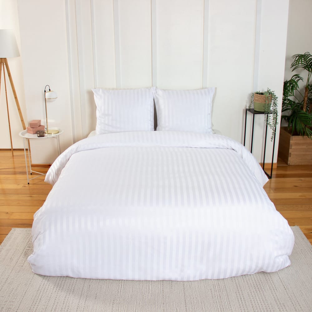 Parure de lit satin polyester blanc 260x240 cm