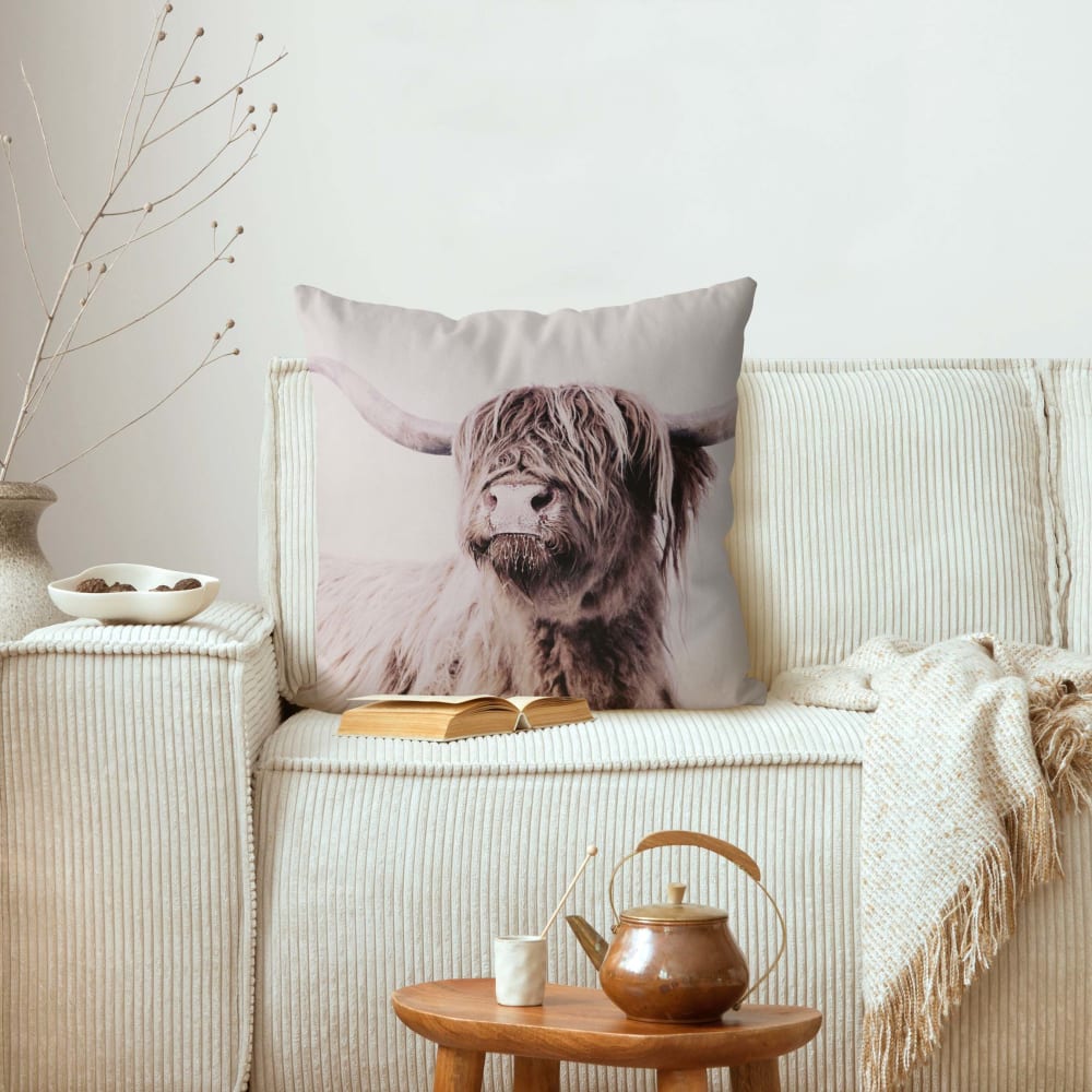 Dekokissen Hochlandrind Frida aus Polyester, beige 50 x 50 cm -