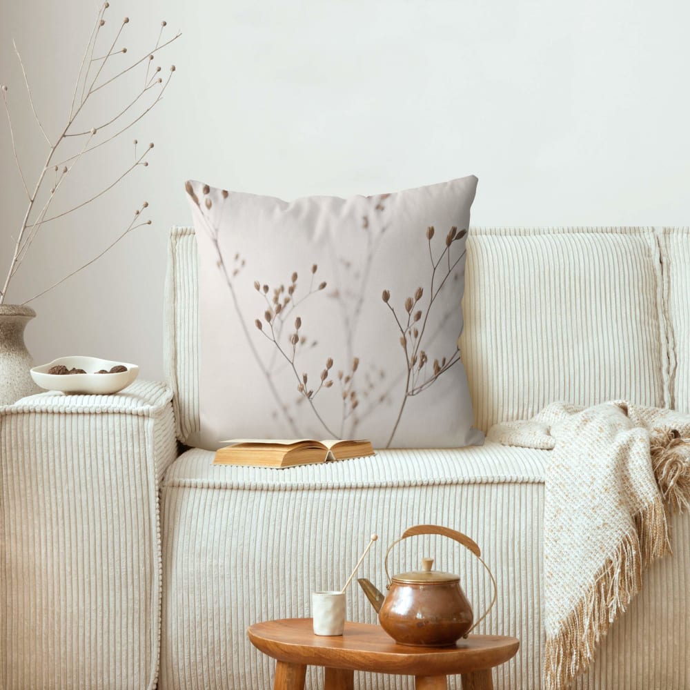Dekokissen Knospen am Wildblumenzweig aus Polyester, beige 50 x