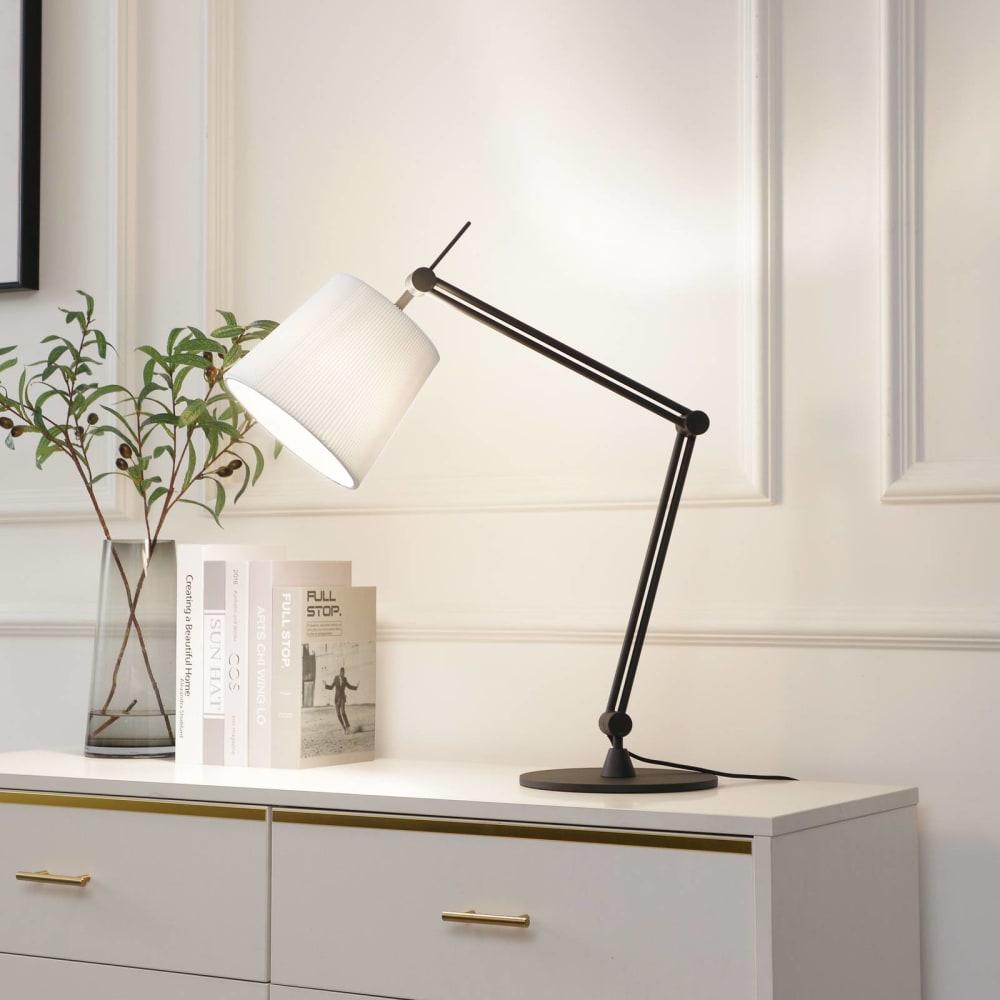 Lampe à poser en métal noir — vue 3