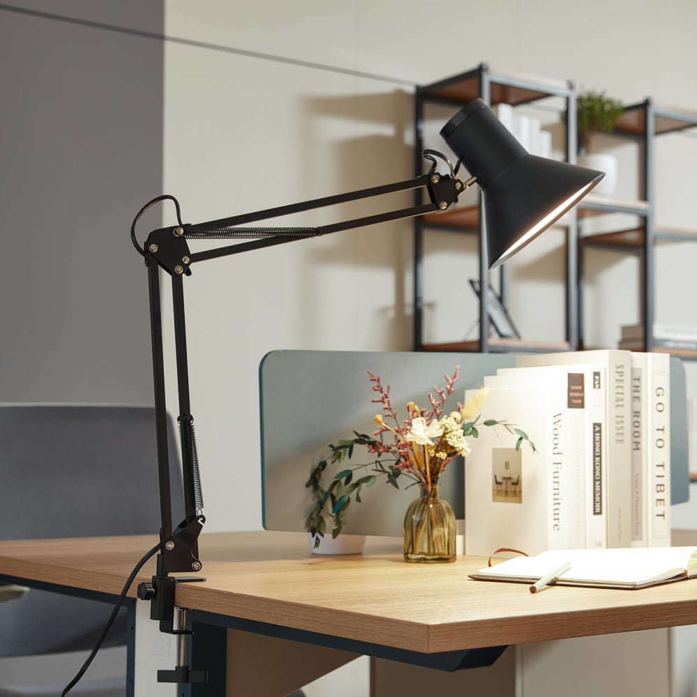 Lampe à pince en métal noir — vue 3