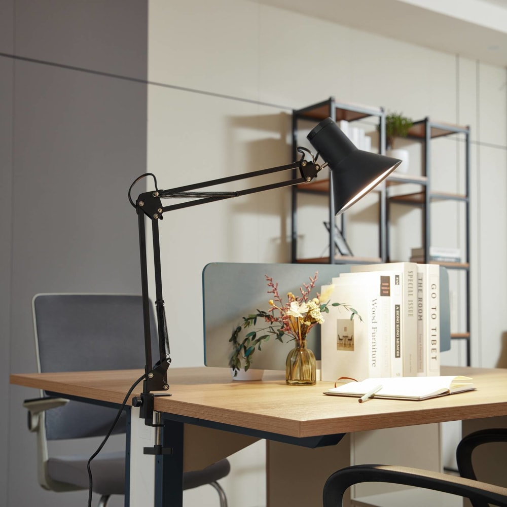 Lampe à pince en métal noir — vue 4