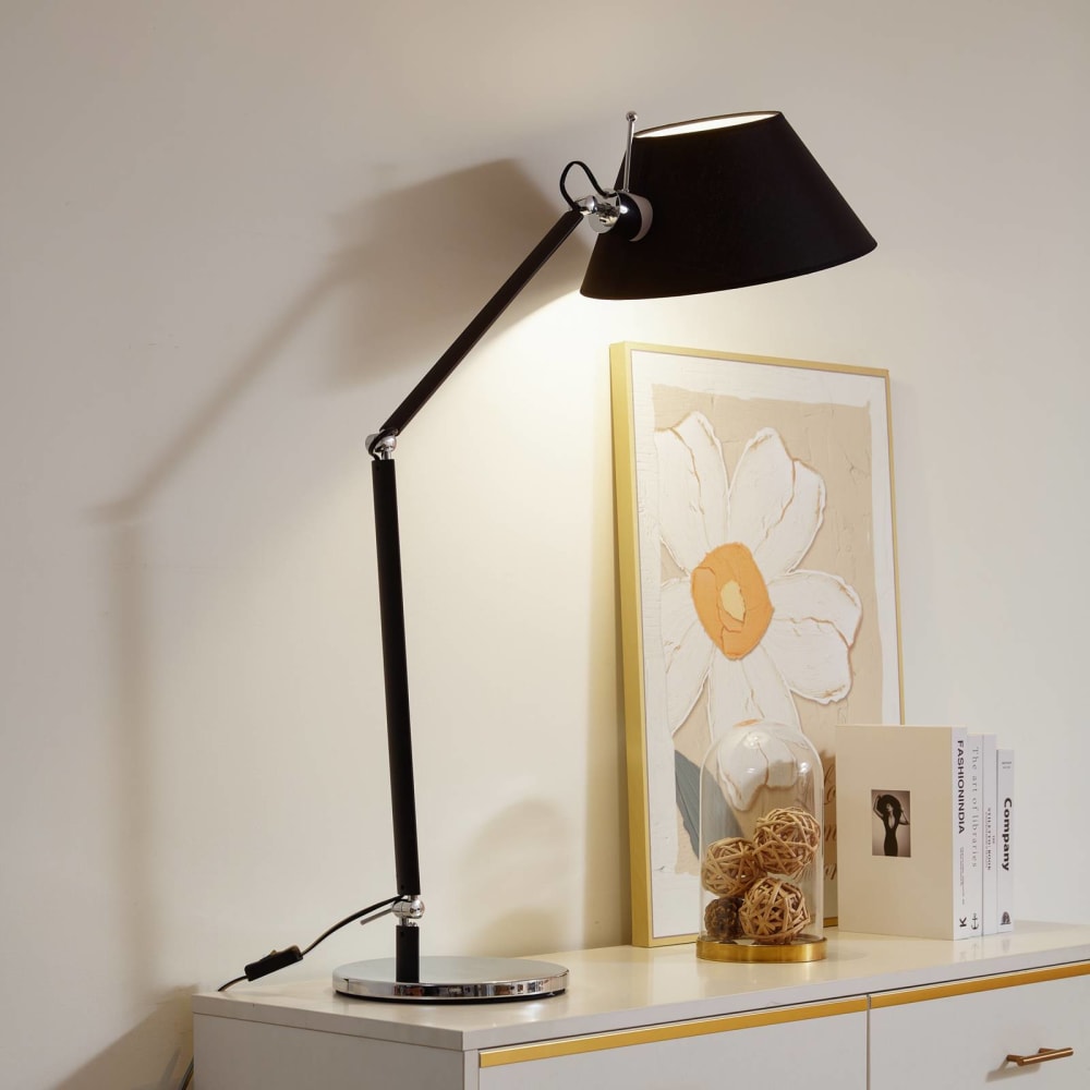 Lampe à poser en métal noir — vue 4
