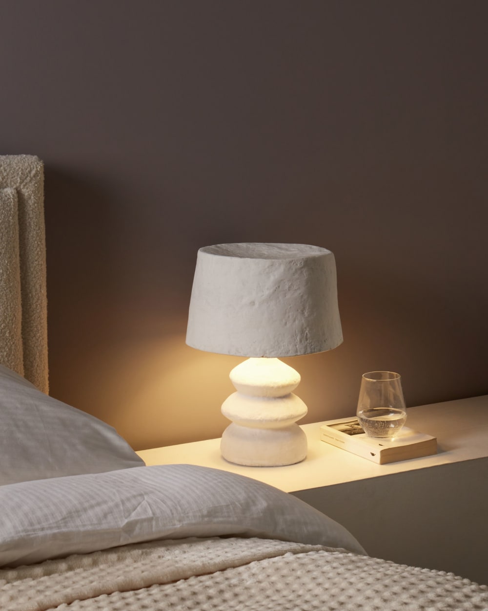 Lampe à poser papier-mâché blanc — vue 3
