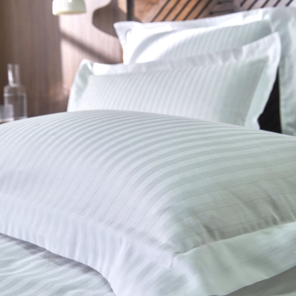 Housse de couette satin de coton uni blanc 260x240 cm — vue 4