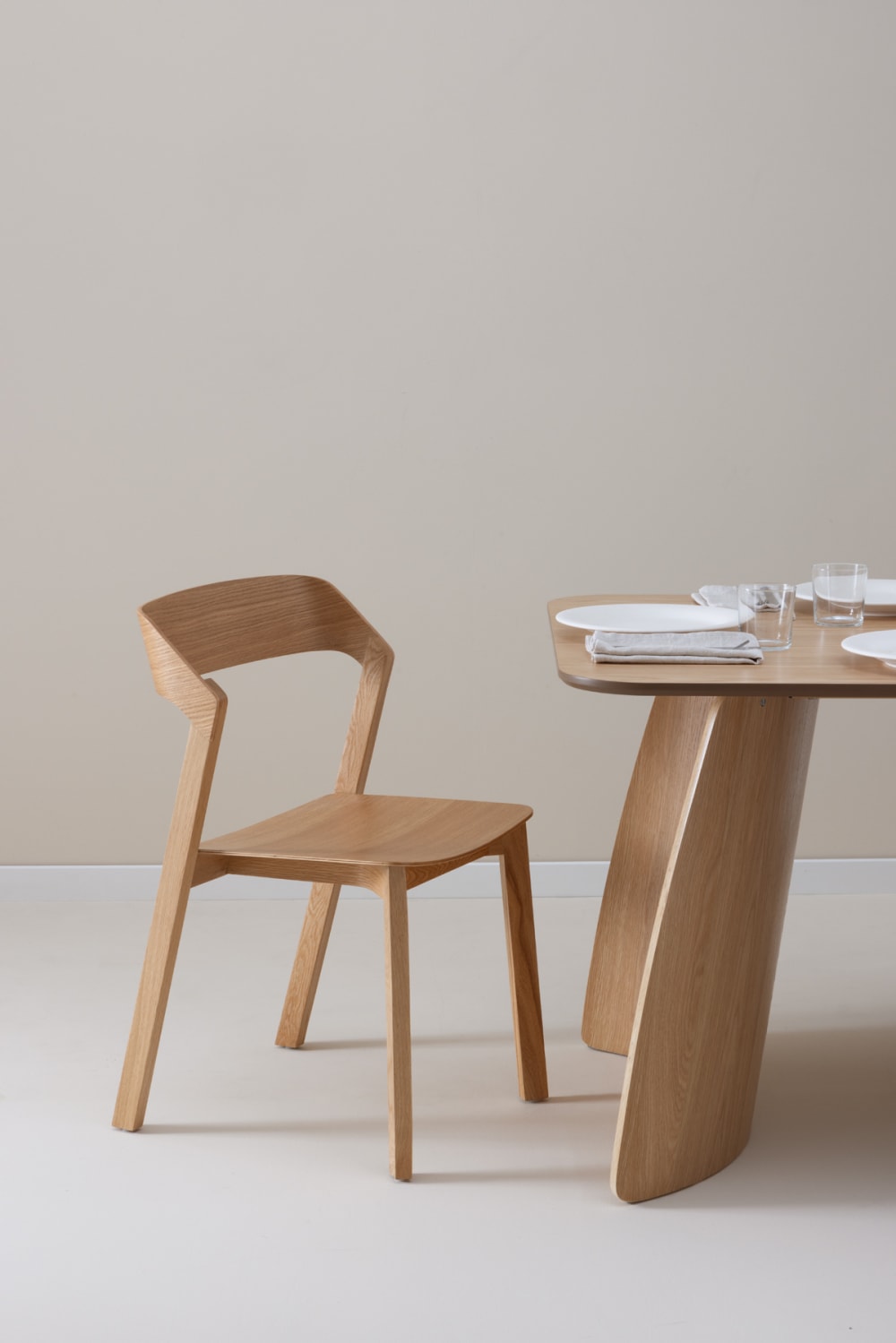 4er-Set Stühle aus Eichen-Sperrholz - Maisons Du Monde