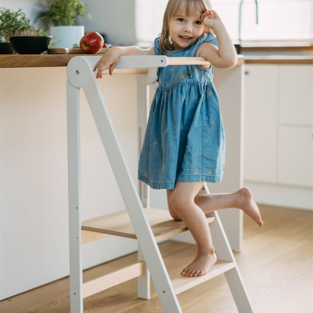 Klappbarer Montessori-Lernturm für Kinder aus Holz - Maisons Du